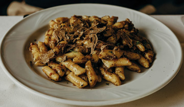 Rezept zum Wein Hangemachte Nudeln mit Pilzen und Trüffel