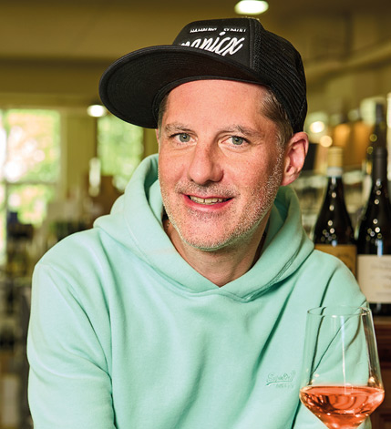 VINORELL - Nicolai Schultz