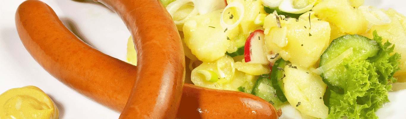 Kartoffelsalat und Würstchen