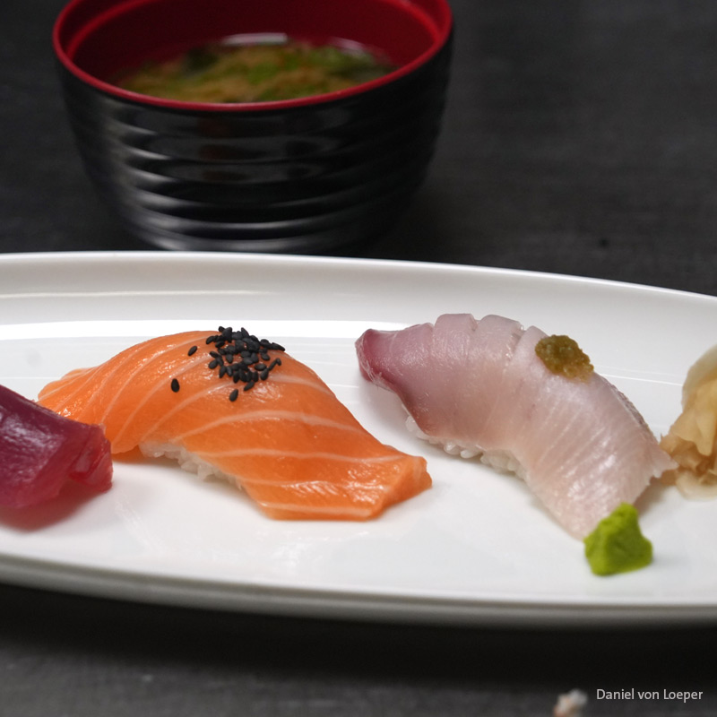 Sushi-Variation als perfekter Begleiter zum Wein