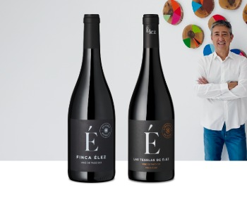 Winzerbild und 2 Rotweinflaschen