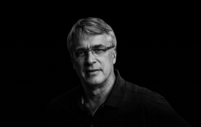 Meet your Winemaker Weingut Hauck Bild vom Winzer in schwarz-weiss